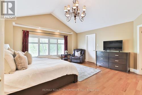 1832 Chesbro Court, Mississauga, ON - Indoor Photo Showing Bedroom