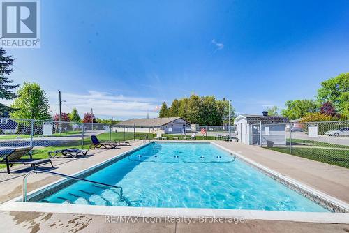 11 Hemlock Crescent, Puslinch, ON - Outdoor With In Ground Pool