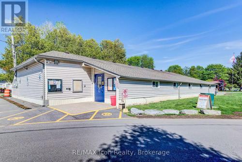 11 Hemlock Crescent, Puslinch, ON - Outdoor