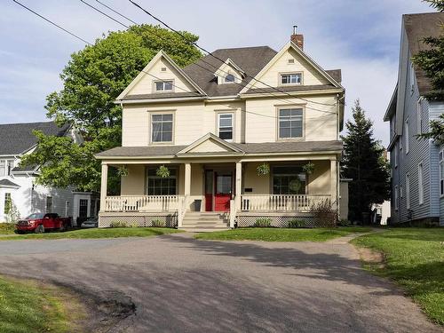 159 Victoria Street E, Amherst, NS 