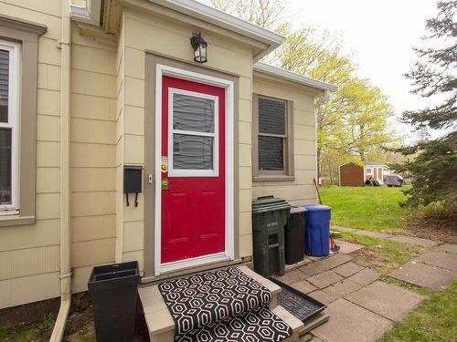 159 Victoria Street E, Amherst, NS 