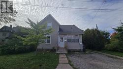 4 Lansdowne AVE Sault Ste. Marie, ON P6B 1K3
