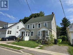 182-184 Woodward AVE Sault Ste. Marie, ON P6A 3T7