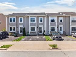 200 Transom Drive  Halifax, NS B3M 4T7
