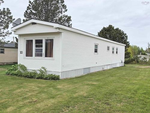 10 Bayview Drive, Amherst, NS 