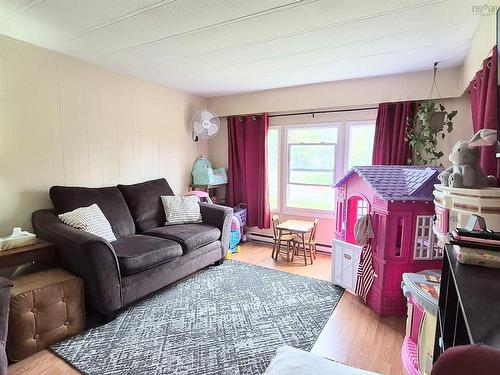 10 Bayview Drive, Amherst, NS 