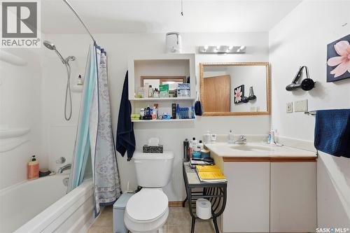 107-109 Shawondasse Drive, Manitou Beach, SK - Indoor Photo Showing Bathroom