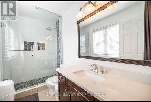 Upper - 165 Emick Drive, Hamilton, ON - Indoor Photo Showing Bathroom