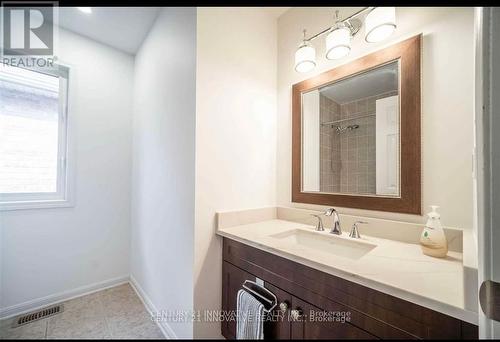 Upper - 165 Emick Drive, Hamilton, ON - Indoor Photo Showing Bathroom