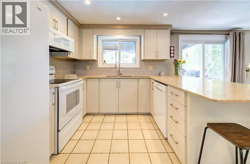 341 Cooper Street, Cambridge, ON - Indoor Photo Showing Kitchen