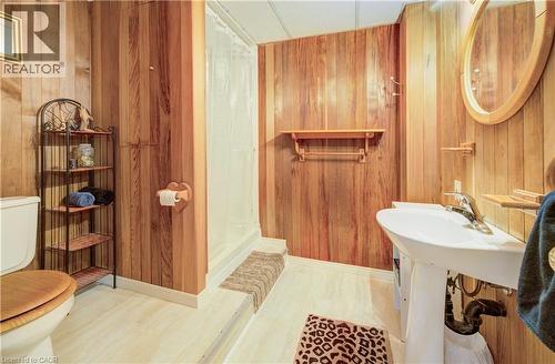 341 Cooper Street, Cambridge, ON - Indoor Photo Showing Bathroom
