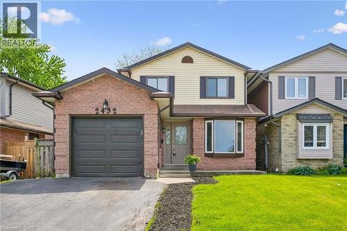 2432 MALCOLM Crescent  Burlington, ON L7P 3Y4