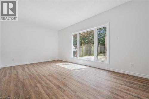 2432 Malcolm Crescent, Burlington, ON - Indoor Photo Showing Other Room