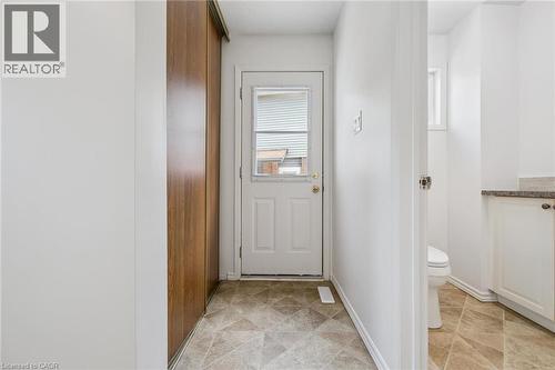 2432 Malcolm Crescent, Burlington, ON - Indoor Photo Showing Other Room