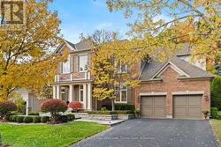 562 GLADWYNE COURT  Mississauga, ON L5H 4L4