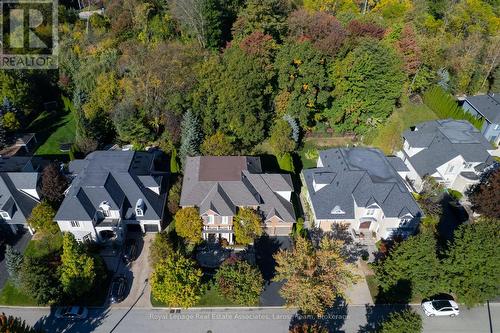 Gladwyne Court Private Enclave w/ Forest Backdrop - 562 Gladwyne Court, Mississauga, ON - Outdoor With Facade