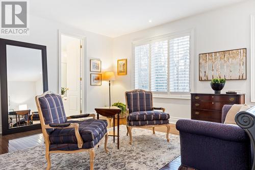 Lots of Room for Cozy Reading Area in Primary Bdrm - 562 Gladwyne Court, Mississauga, ON - Indoor
