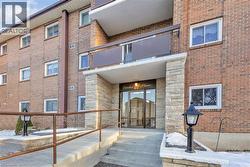67 BRECKENRIDGE Drive Unit# 202  Kitchener, ON N2B 3R8