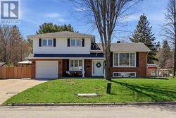 27 Valhalla PL Sault Ste. Marie, ON P6A 5Y9