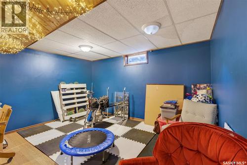 413 Vancouver Avenue N, Saskatoon, SK - Indoor