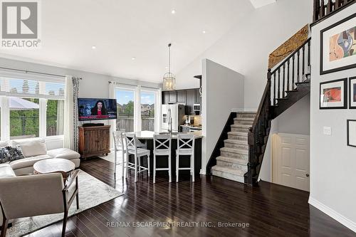 4176 Saunders Crescent, Burlington, ON - Indoor