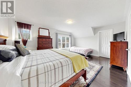 4176 Saunders Crescent, Burlington, ON - Indoor Photo Showing Bedroom