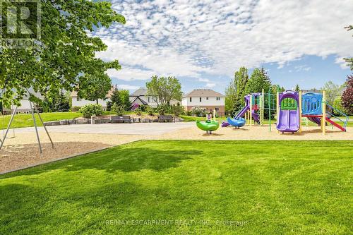 4176 Saunders Crescent, Burlington, ON - Outdoor
