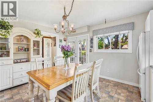 144 Bellingham Drive, Hamilton, ON - Indoor Photo Showing Dining Room