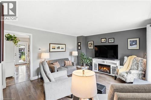 144 Bellingham Drive, Hamilton, ON - Indoor Photo Showing Living Room With Fireplace