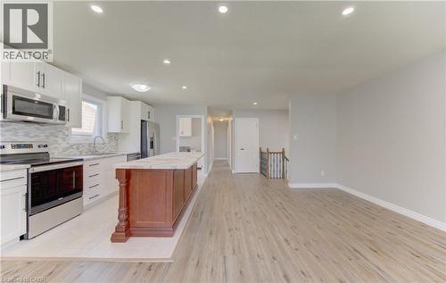 51 Coach Hill Drive, Kitchener, ON - Indoor Photo Showing Kitchen With Upgraded Kitchen
