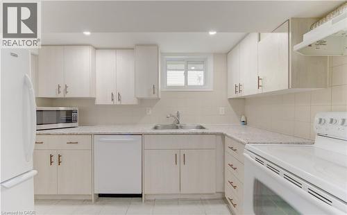 51 Coach Hill Drive, Kitchener, ON - Indoor Photo Showing Kitchen With Double Sink