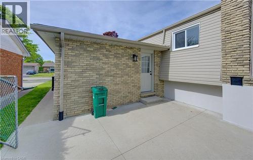 51 Coach Hill Drive, Kitchener, ON - Outdoor With Exterior