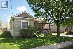 9 PORTLAND Street  Cambridge, ON N1R 4C5