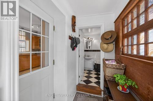 60 Glynn Avenue, Ottawa, ON - Indoor Photo Showing Other Room