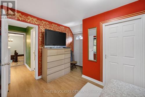 60 Glynn Avenue, Ottawa, ON - Indoor Photo Showing Bedroom