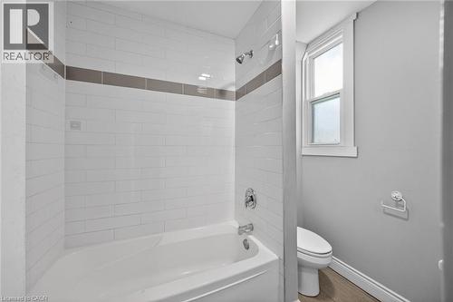 227 Sherman Avenue S, Hamilton, ON - Indoor Photo Showing Bathroom
