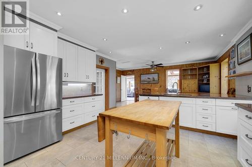 5868 First Line, Erin, ON - Indoor Photo Showing Kitchen
