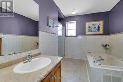 4 Pcs Main Bathroom - 