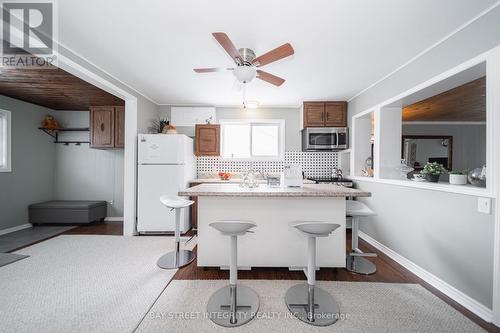 74 DE LA SALLE BOULEVARD  Georgina, ON L0E 1S0