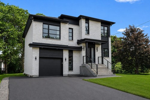 Front of Structure - 7 Rue Lavigne, Boisbriand, QC 