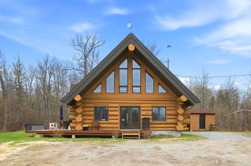Front of Structure - 472 Ch. Champigny, Larouche, QC - Outdoor With Deck Patio Veranda