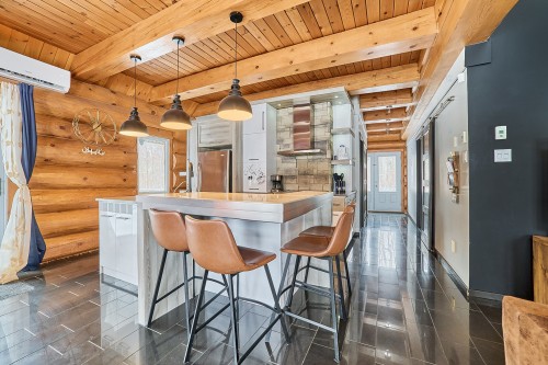 Kitchen - 472 Ch. Champigny, Larouche, QC - Indoor Photo Showing Dining Room