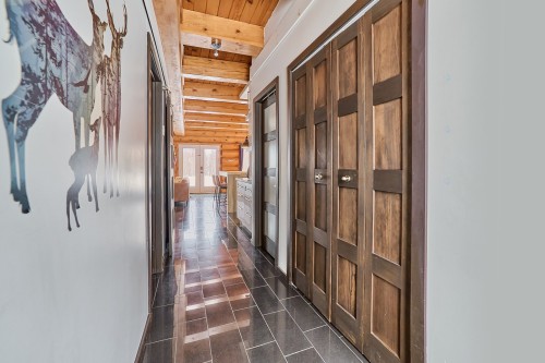 Mud Room - 472 Ch. Champigny, Larouche, QC - Indoor Photo Showing Other Room