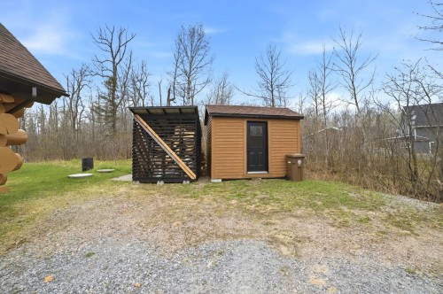 Courtyard - 472 Ch. Champigny, Larouche, QC - Outdoor
