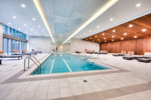 Pool - 3101-1300 Boul. René-Lévesque O., Montréal (Ville-Marie), QC 