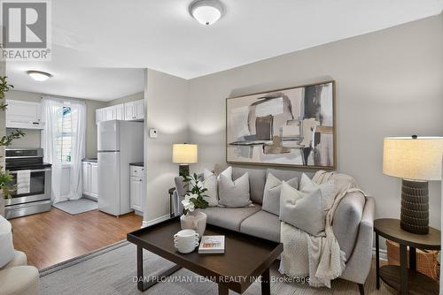 114 OLIVE AVENUE  Oshawa, ON L1H 2P2