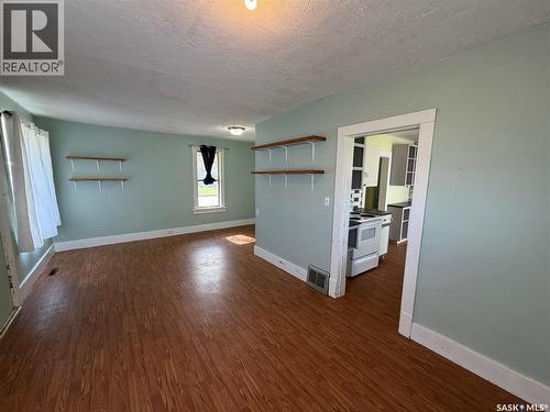 10 Railway Avenue, Redvers, SK - Indoor