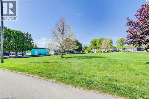 11 Hemlock Crescent, Puslinch, ON - Outdoor