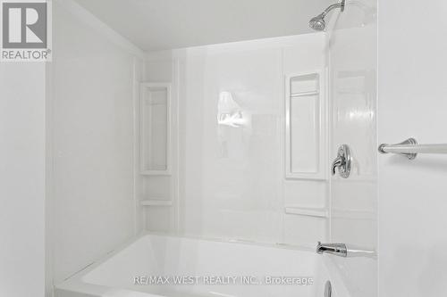 563 Joyce Boulevard, Milton, ON - Indoor Photo Showing Bathroom