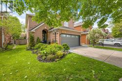 2388 EDEN VALLEY DRIVE Oakville (Ro River Oaks), ON L6H 6K9